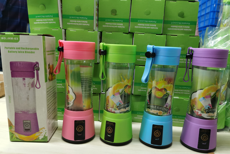 Portable USB Rechargeable Mini Blender – in use